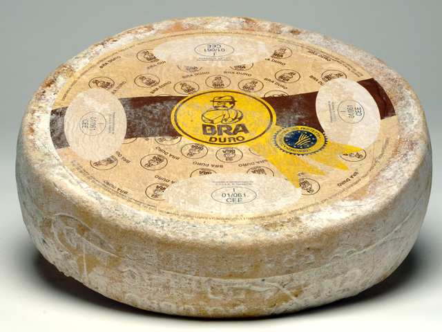 Guffanti Formaggi Extra Aged Bra Cheese DOP 250 g (8.8 oz) × 4