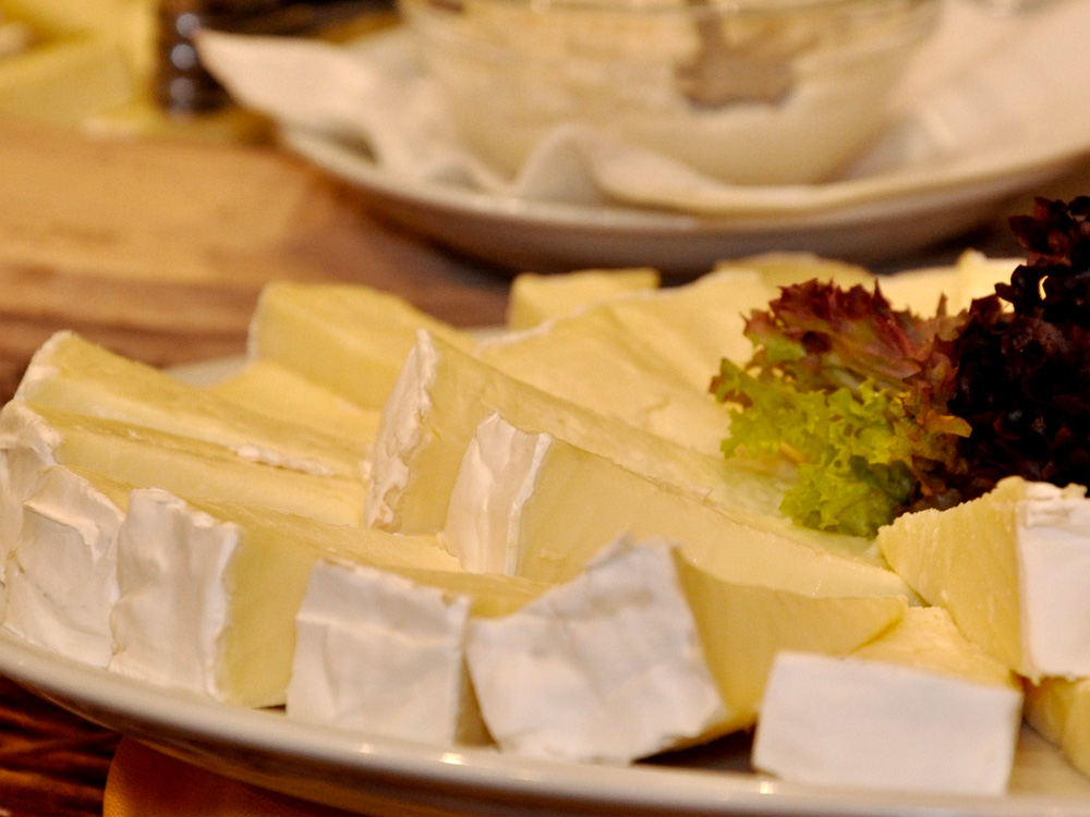 Brie - Simple English Wikipedia, the free encyclopedia