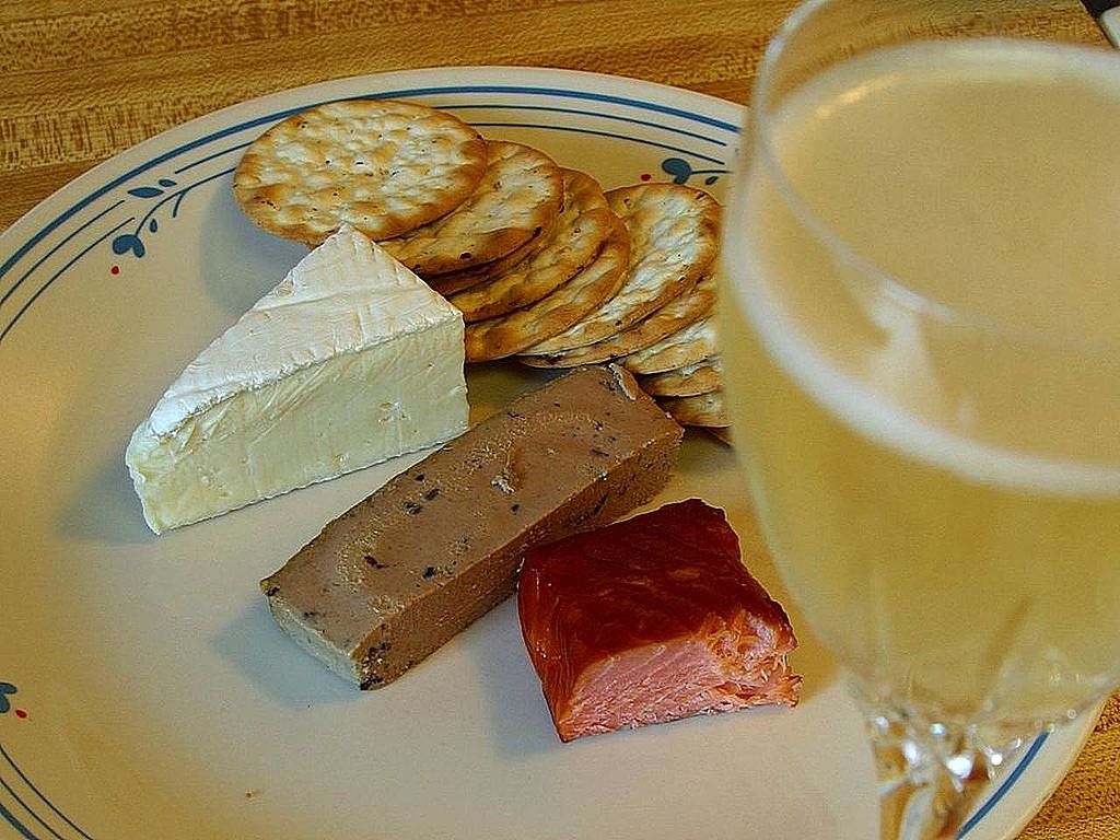 Champagne and brie cheese