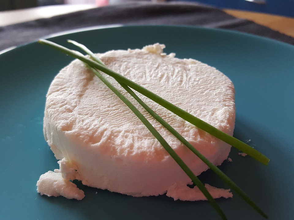 Delectably Fresh Goat Cheese to Eat