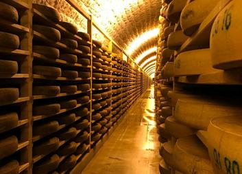 Thumbnail for The Role of Cheese Aging in Fine Dining